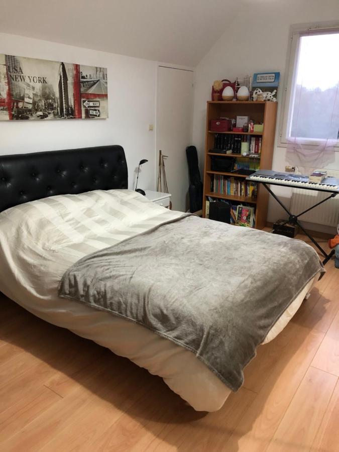 3 Chambres Chez Particulier Pour Les 24H Du Mans Le Mans Esterno foto